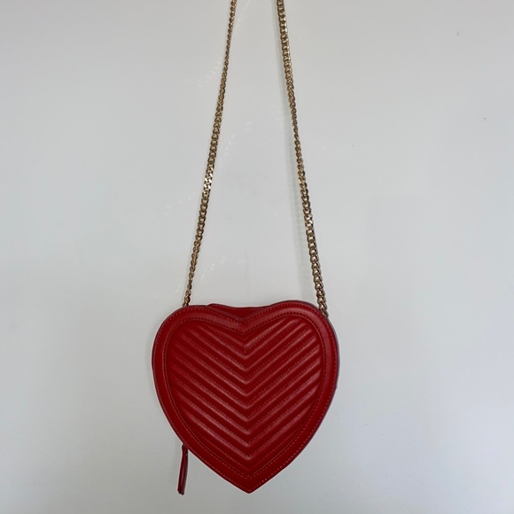 heart shaped purse - Picture 2 of 2